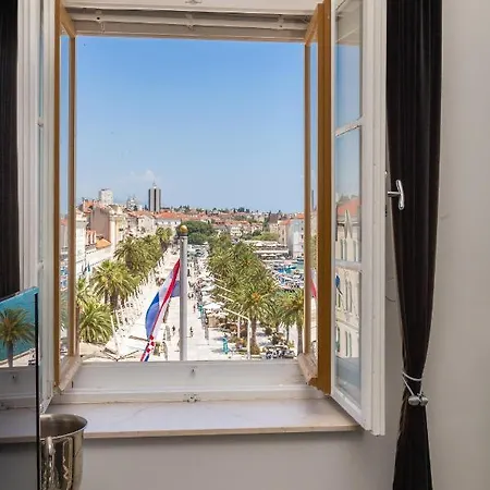 Bajamonti With Amazing View