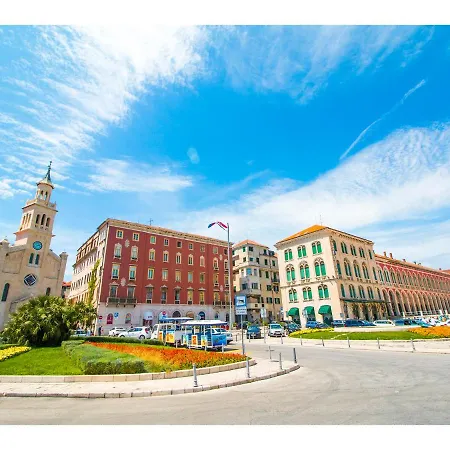 Bajamonti With Amazing View דירה